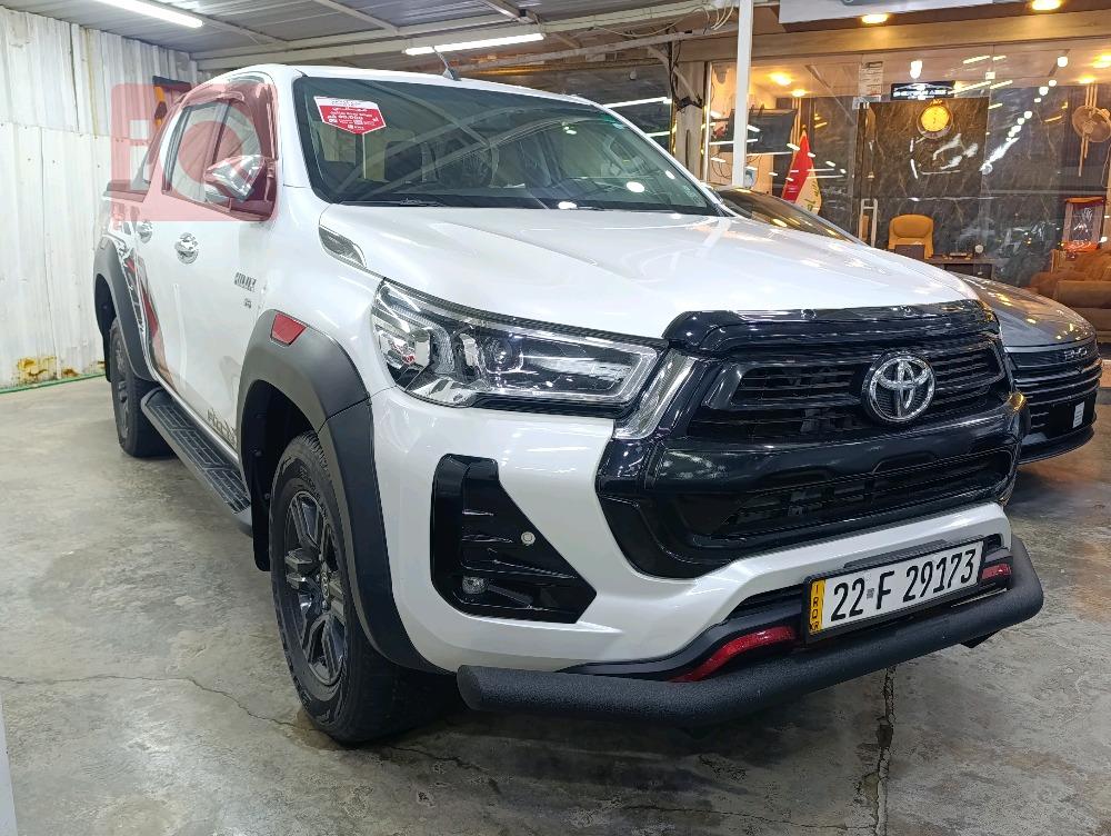 تويوتا هايلوكس